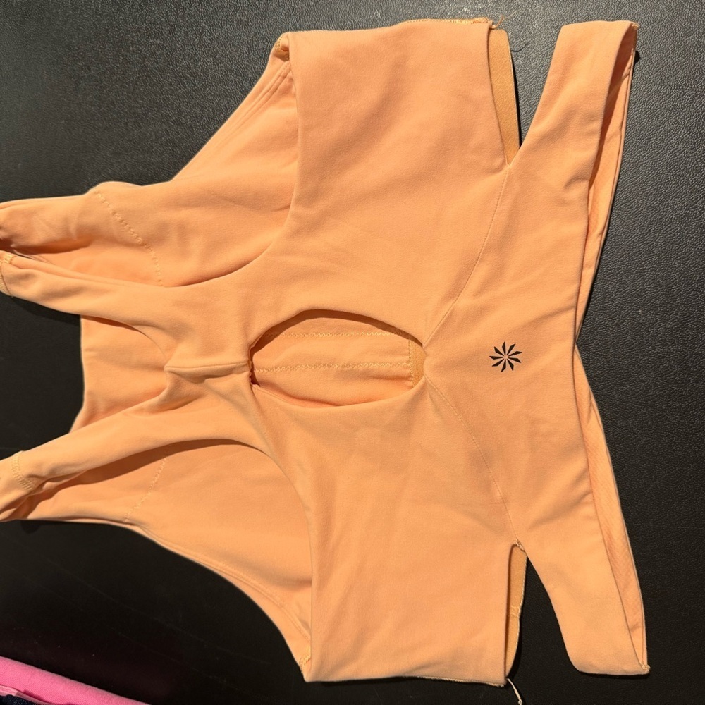 Athleta Peach‎ Sleeveless Top - Picture 2 of 3